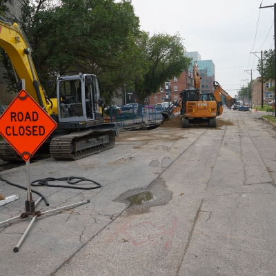 "Road Closed" sign on a construction site.