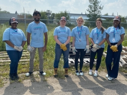 Group photo of volunteers